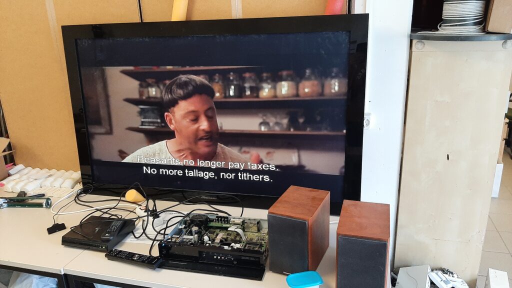 Photo d'une télévision Pionner que nous avons réparée