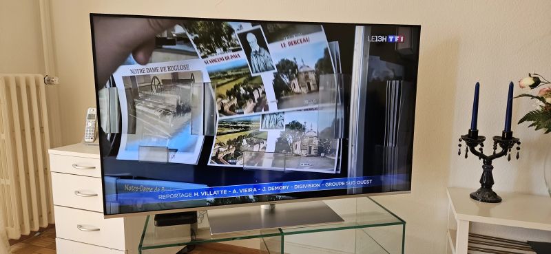 Photo d'une télévision neuve Panasonic que nous avons vendue à une cliente