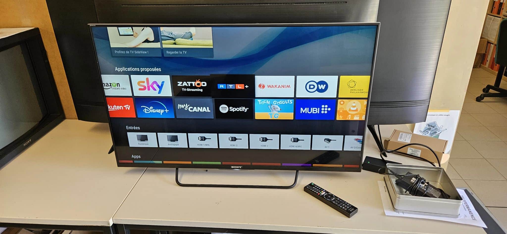 Photo d'un téléviseur Sony KDL-43W755C que nous avons réparé