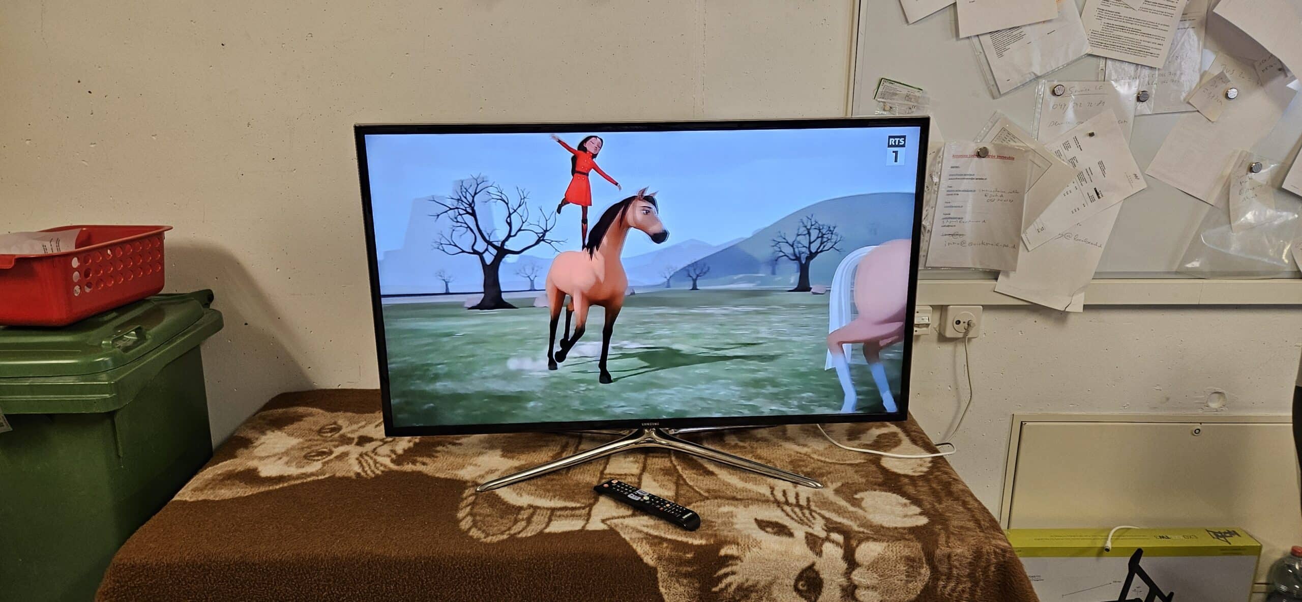 Photo d'une télévision Samsung UE46F6470SSXZG que nous avons réparée