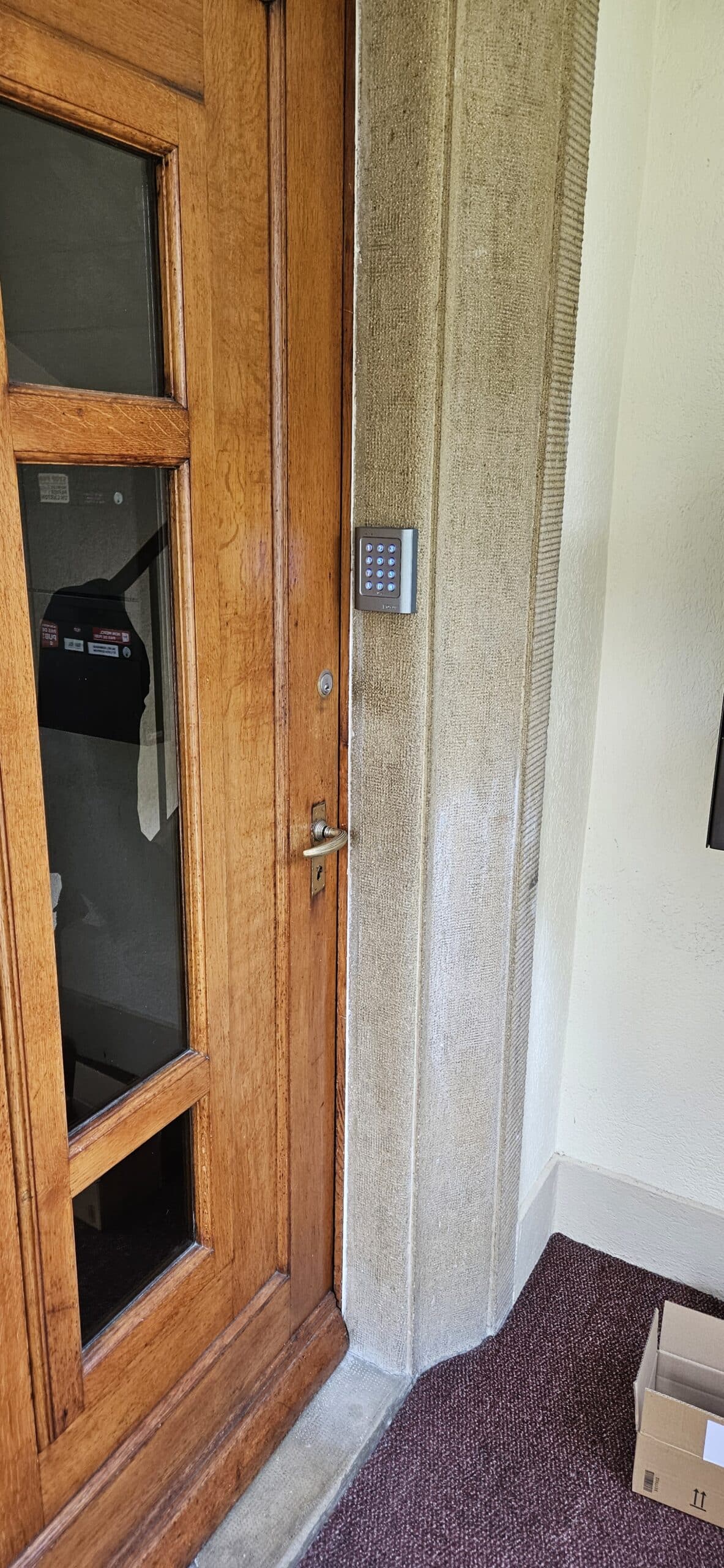 Photo d'un digicode que nous avons installé