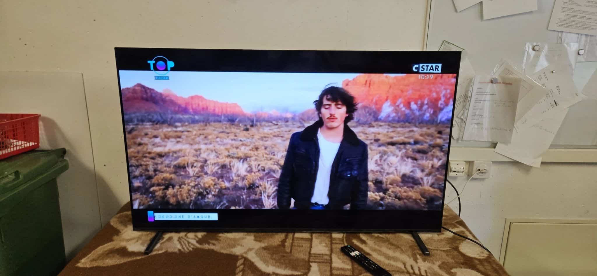 Photo d'une télévision Sony OLED XR-55A80J que nous avons réparée