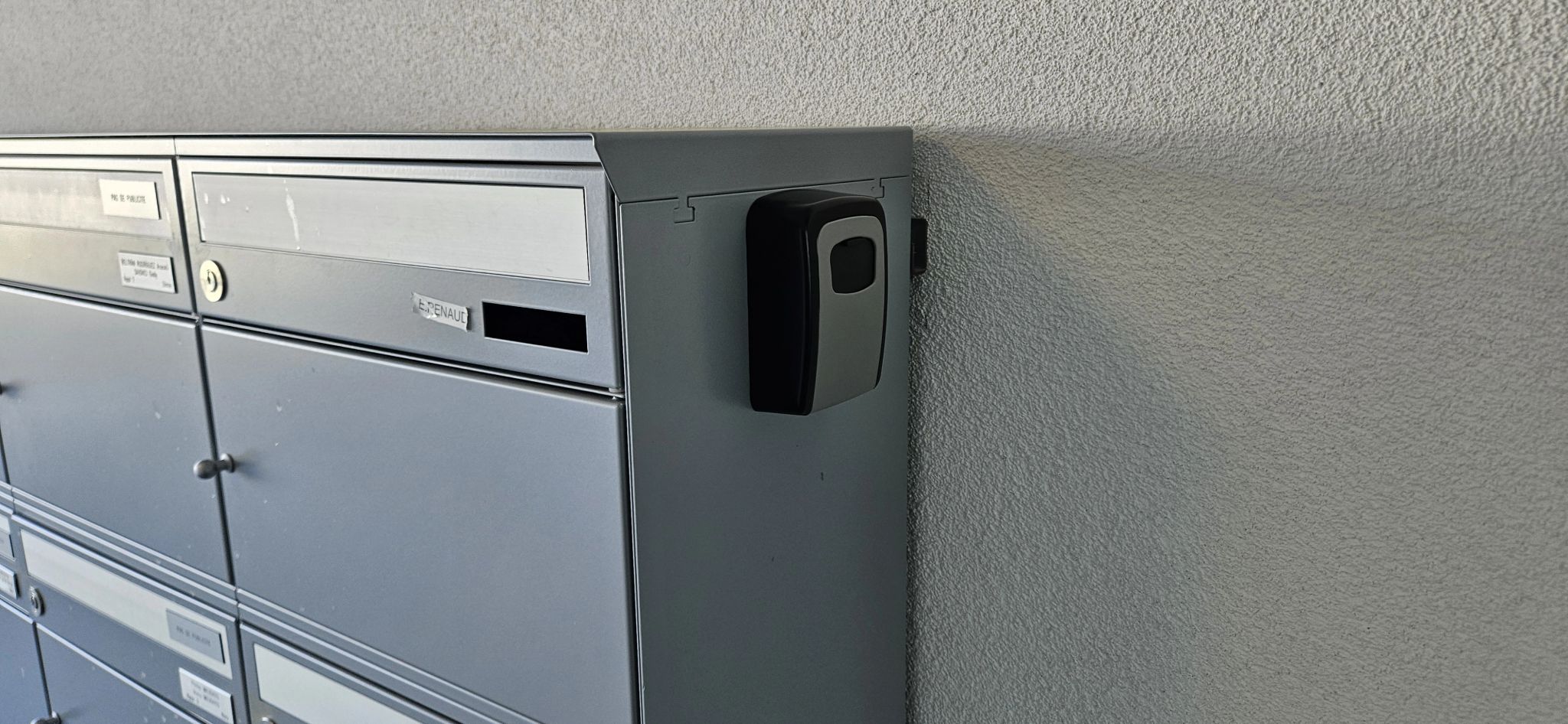 Photo d'une boite à clés que nous avons installée