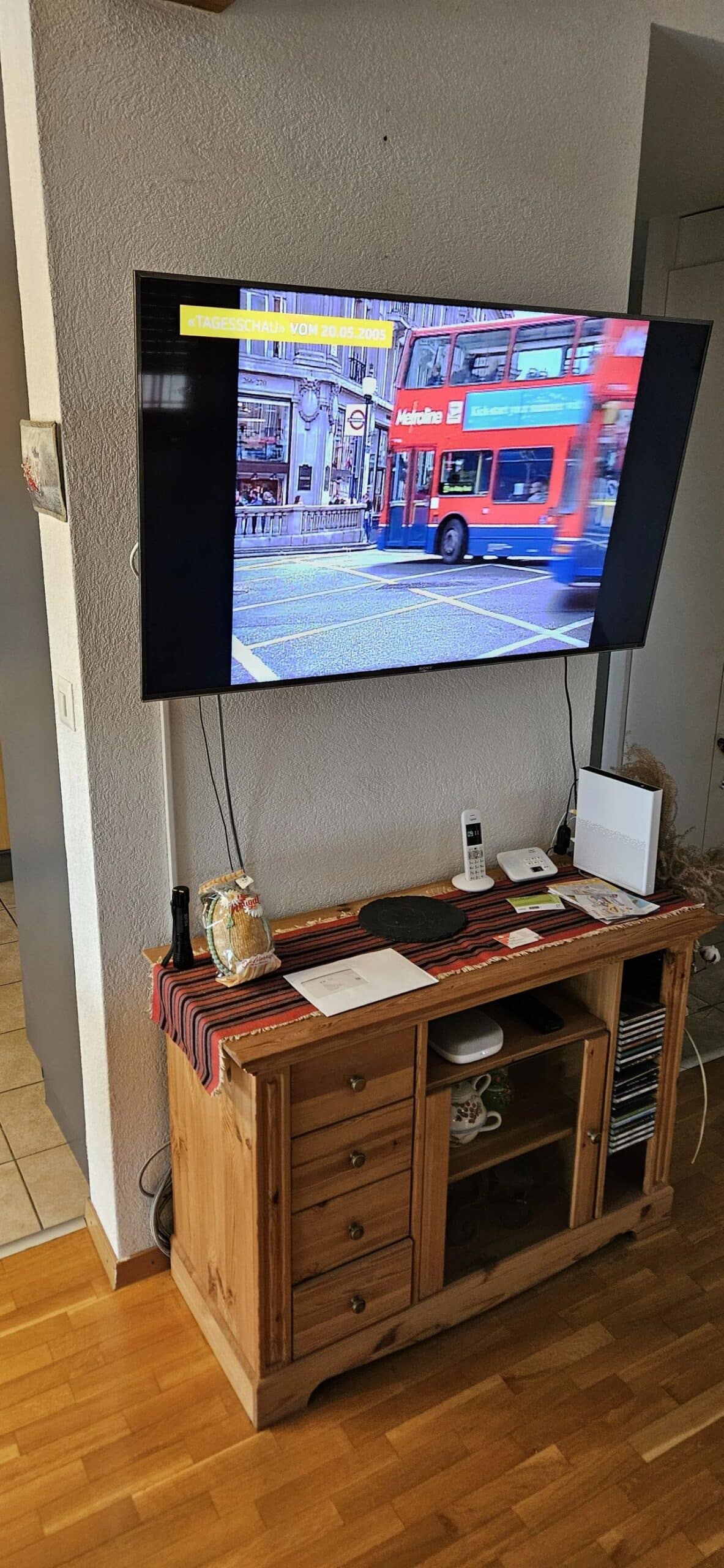 Photo d'une télévision Sony KD-49XF9005 que nous avons réparée
